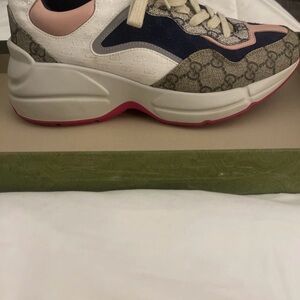 Gucci Beige Navy Pink GG Chunky Runner Sneaker